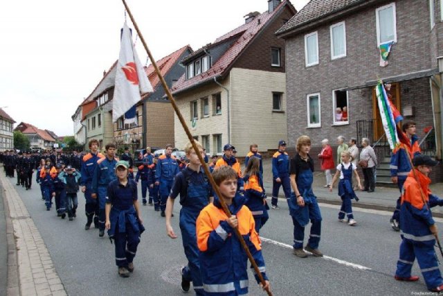 2010-08-15 Festumzug 750 Jahre Barbis (410)